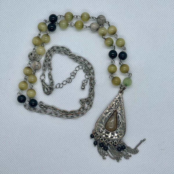 Vintage 30” Agate Natural Stone Necklace Womens Casual Silver Fashion Jewelry
