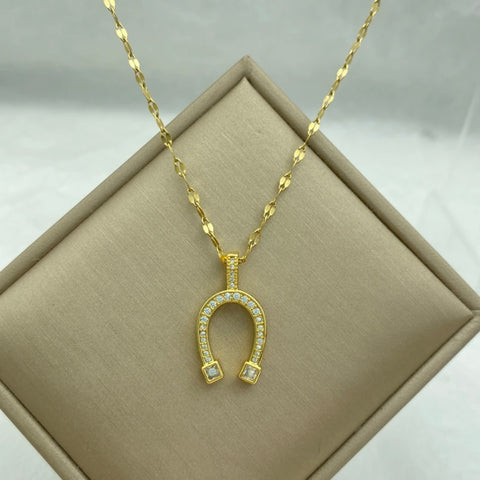 Lucky Western Horseshoe Gold Tone Necklace And CZ Pendant New