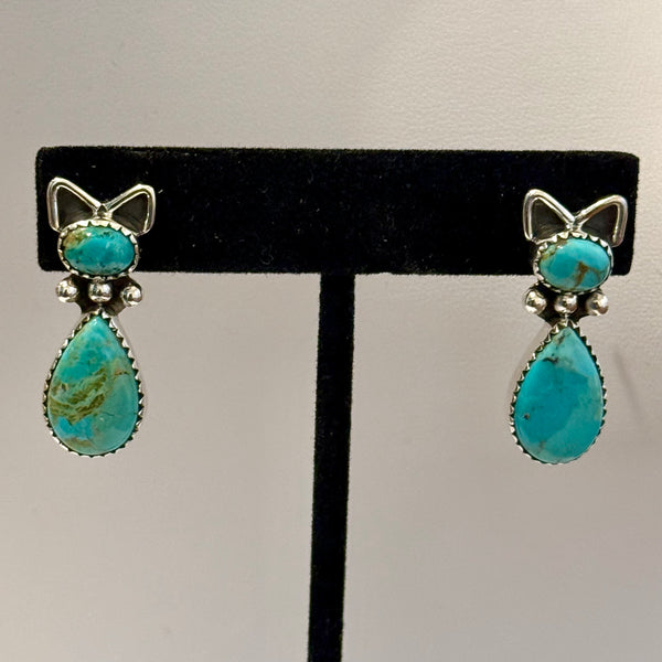 Kingman Turquoise Cat Earrings Cute Southwestern Kitty Sterling Silver Stud
