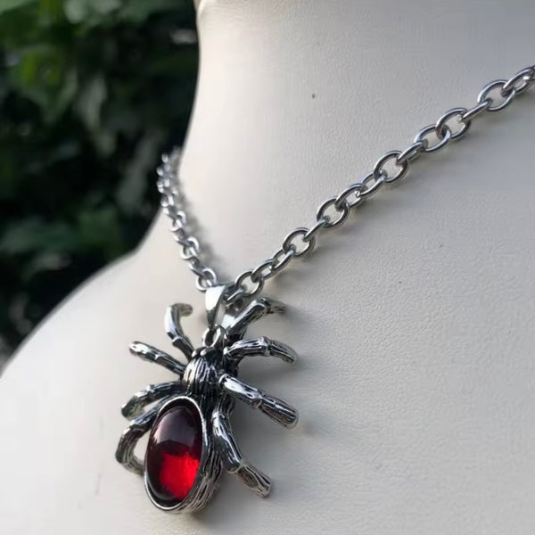 Garnet Spider CZ Silver Pendant Necklace Gothic Style Fashion Accessory New