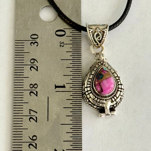 Beautiful Kingman Pink Dahlia Turquoise Poison Locket Necklace Southwestern New