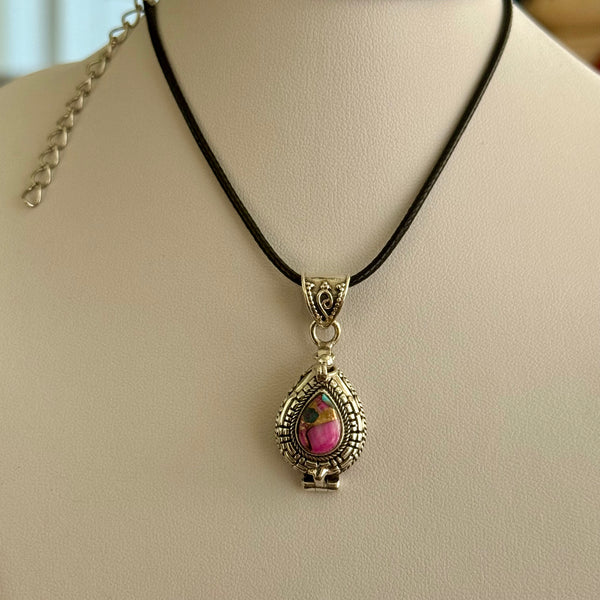 Beautiful Kingman Pink Dahlia Turquoise Poison Locket Necklace Southwestern New