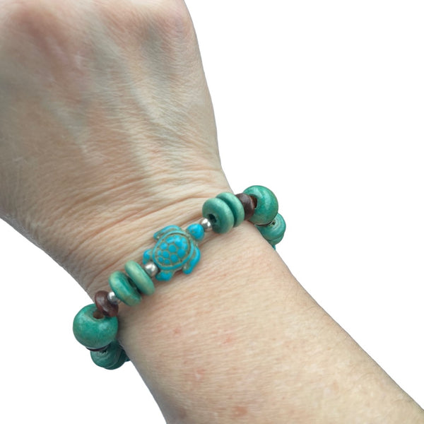 Vintage Turtle Bead Stretch Bracelet Unisex Hand Carved Howlite and Wood Bead