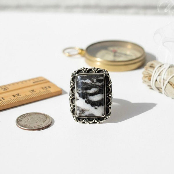 Stunning Natural White Buffalo Rectangular Statement Ring Southwestern Size 8