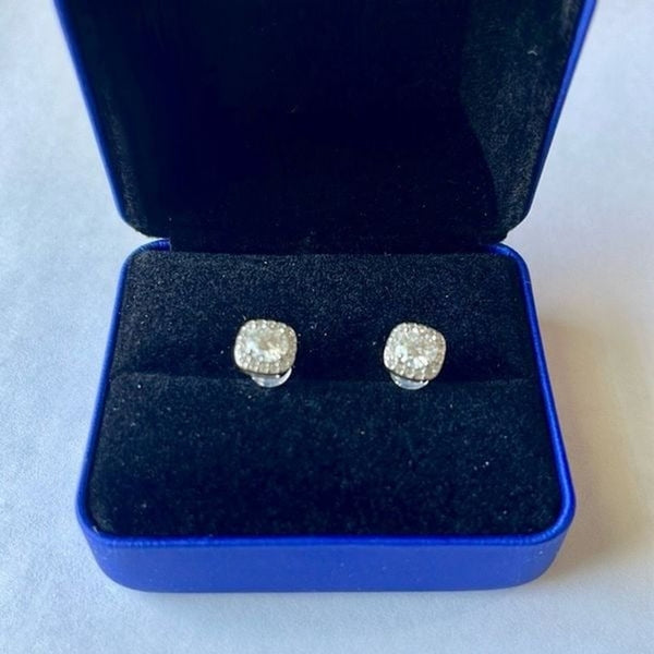 New Moissanite Stud Earrings 925 Sterling Silver